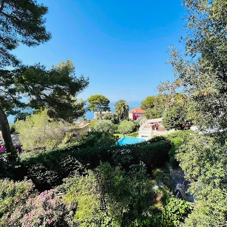 Beautiful 5 Bedroom Villa With Direct Sea View * אנטיב
