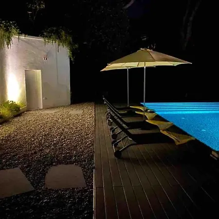 Casa vacanze Beautiful 5 Bedroom Villa With Direct Sea View