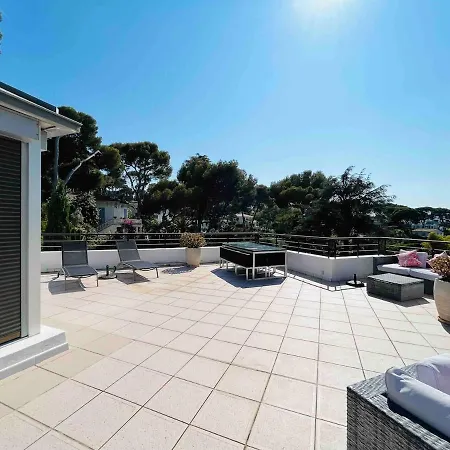 Beautiful 5 Bedroom Villa With Direct Sea View * Antibes